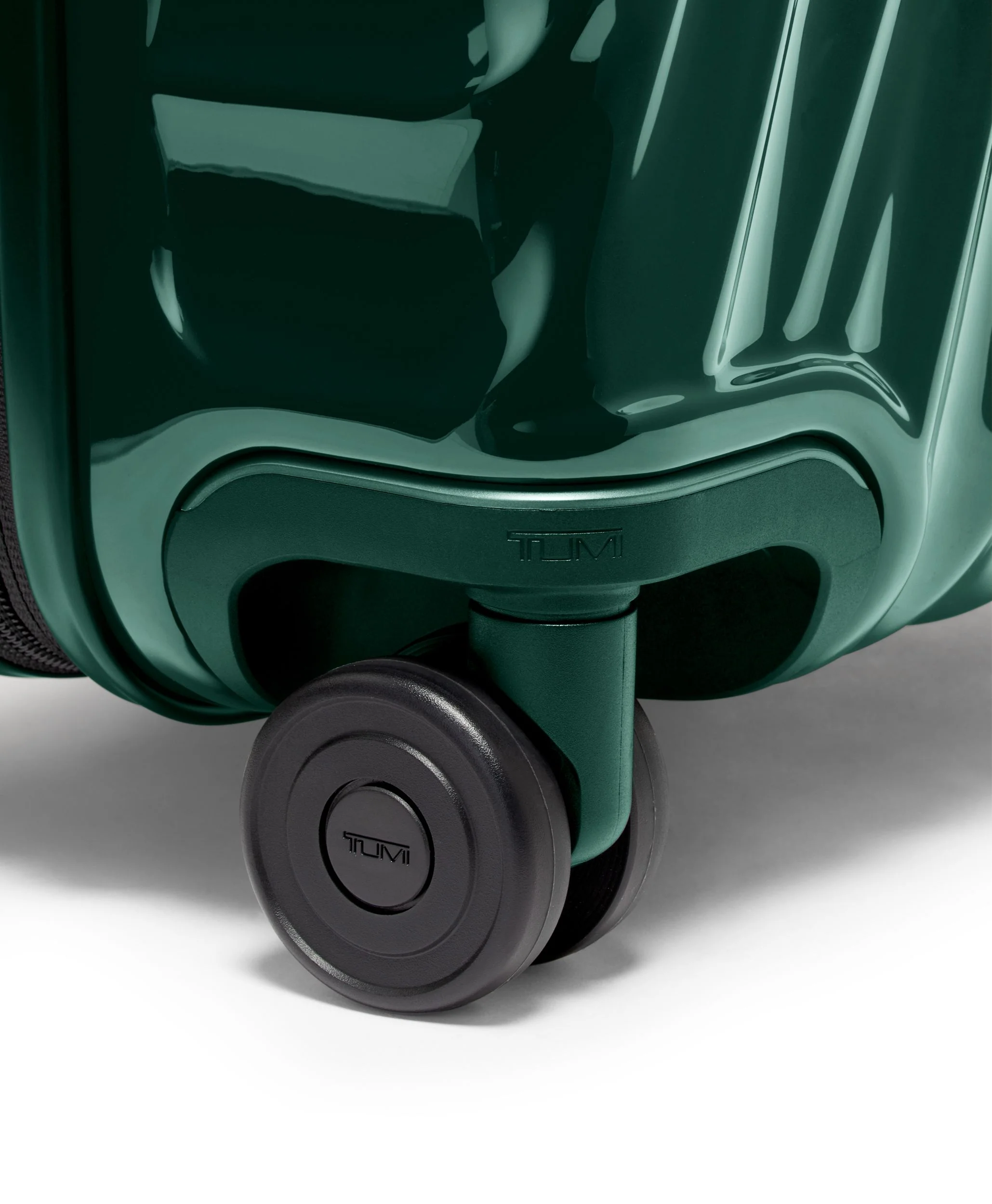 Tumi 19 Degree Polycarbonate International Carry-On - Image 7